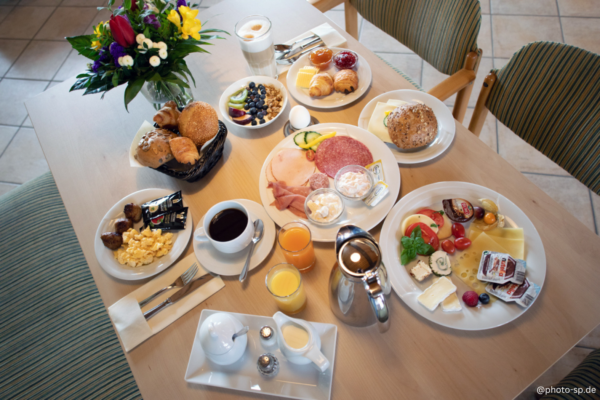 Frühstückstisch3